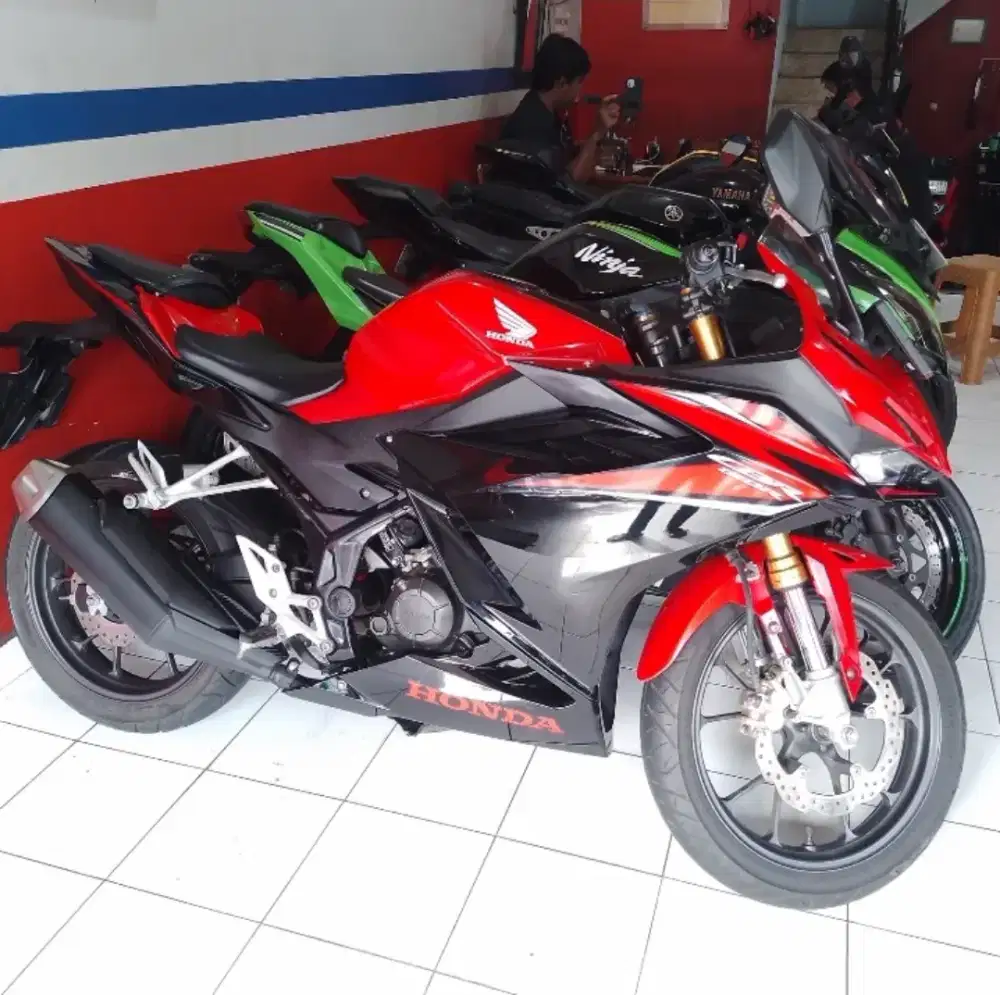HONDA CBR150R ABS TAHUN 2023 DP CUMA 500 RIBU