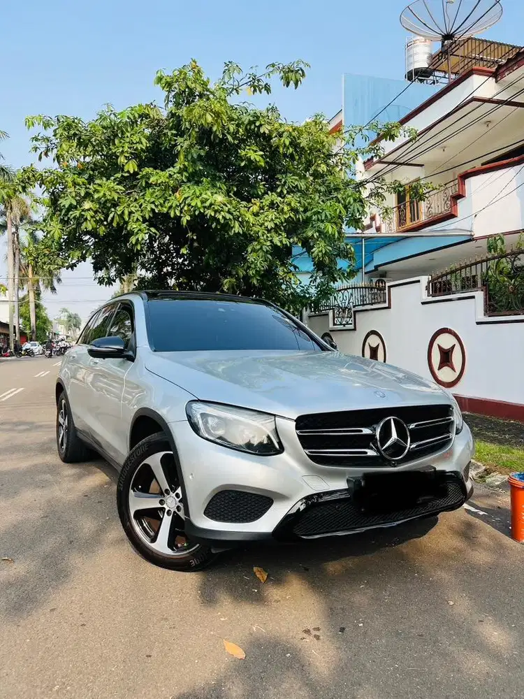 MURAH MERCEDES GLC 250 AMG 45 EDITION RARE PANORAMIC SUNROOF 45Unit Sj