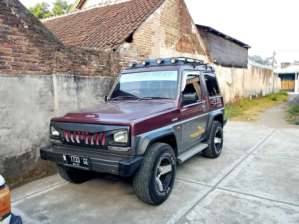 Daihatsu Feroza 1995 Bensin