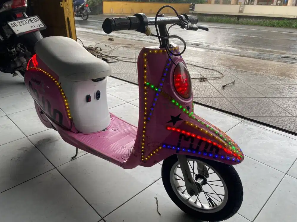 Sepeda Listrik Scooter sekoto badas kediri