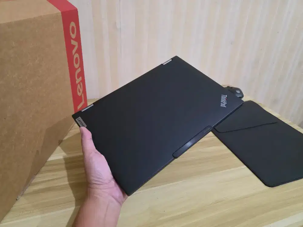Laptop Thinkpad X13 2 in 1 Ultra 7 Pro ram 32gb Touch mrp spectre yoga