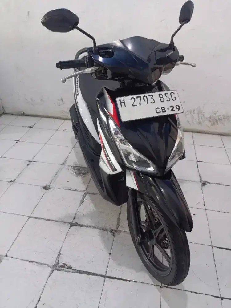 vario 110 thn 2019 putih