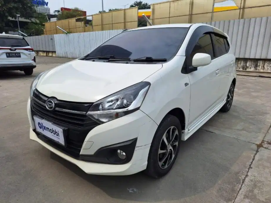 DP MURAH Daihatsu Ayla 1.2 X Bensin-MT 2017 Putih C