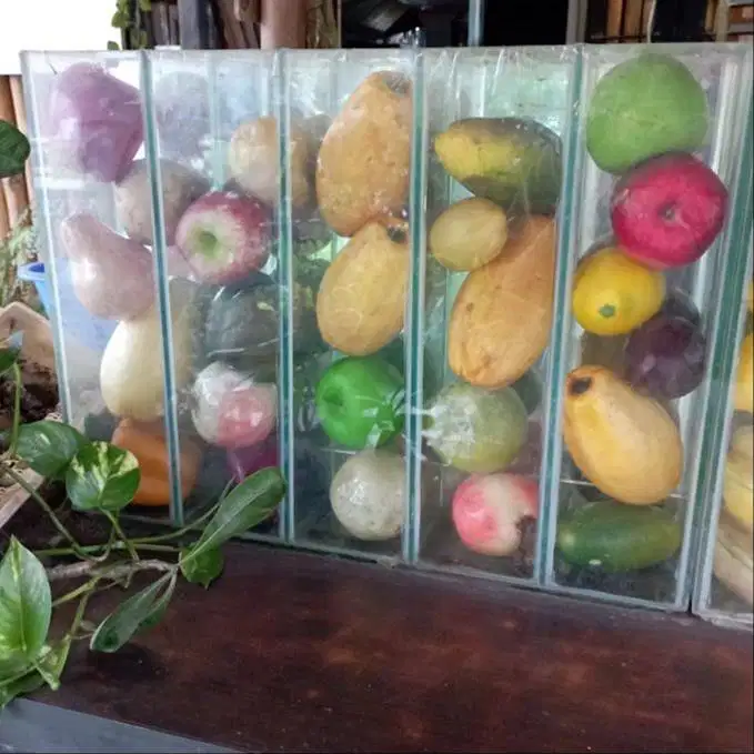 Tempat Display Buah Kaca + Buah Sintetis