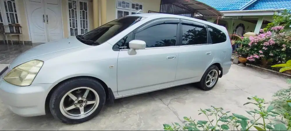 Honda Stream 1.7 Manual 2002 Silver Pajak Hidup Siap Pakai - Dumai