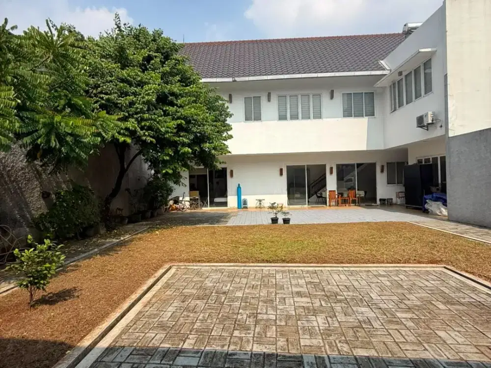 Rumah Keluarga | Luas & Nyaman di Jombang, Bebas Banjir SHM!