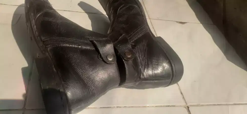 Sepatu kulit grutty ukuran 10/43/44