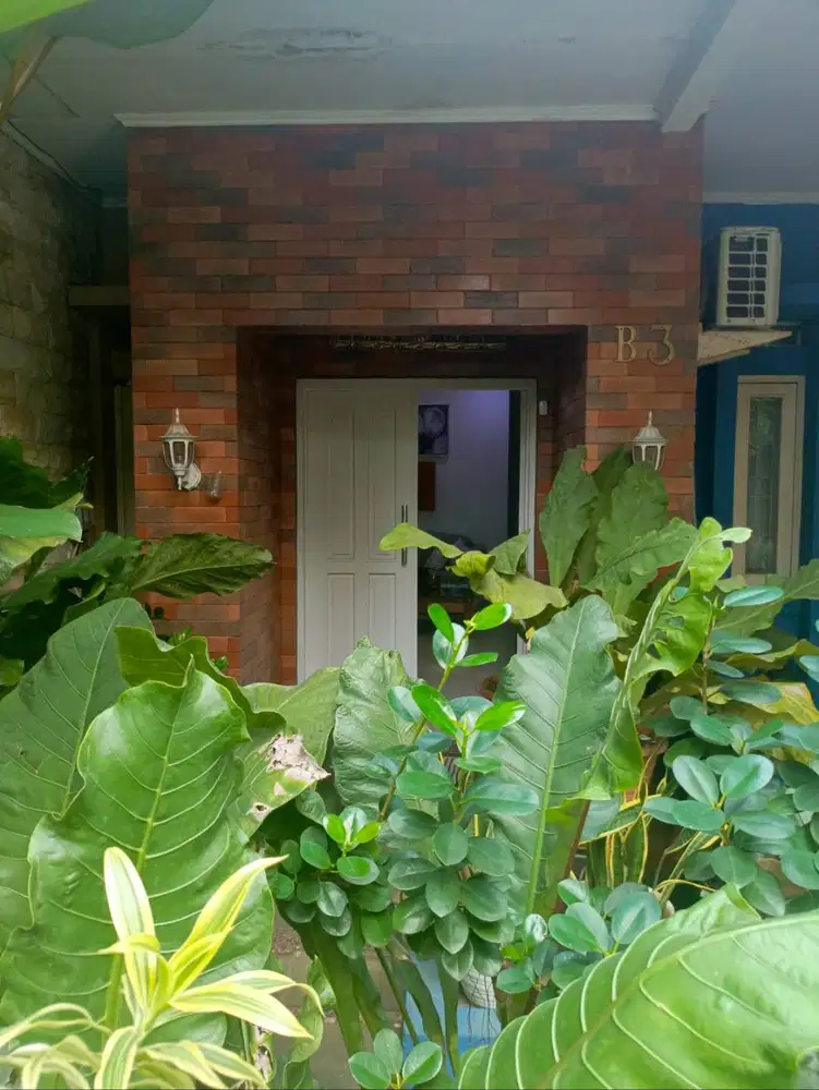 RUMAH KOMPLEK BEBAS BANJIR DIJUAL CEPAT