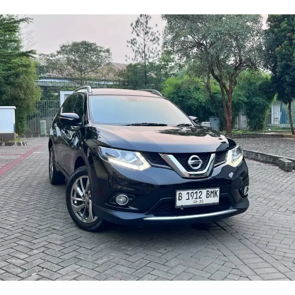Xtrail 2.5 CVT 2015 Top istimewa