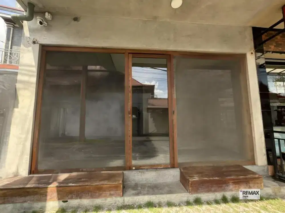 Beautiful And Strategic Shophouse For Rent, In Canggu Area