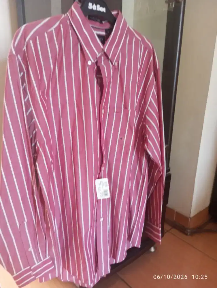 Kemeja Pria - Van Heusen