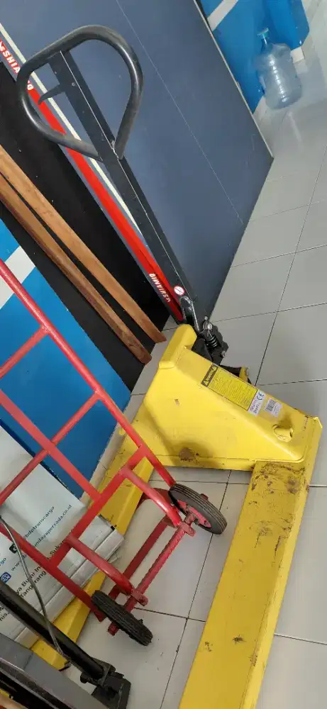 Di jual handpalet dan troly barang
