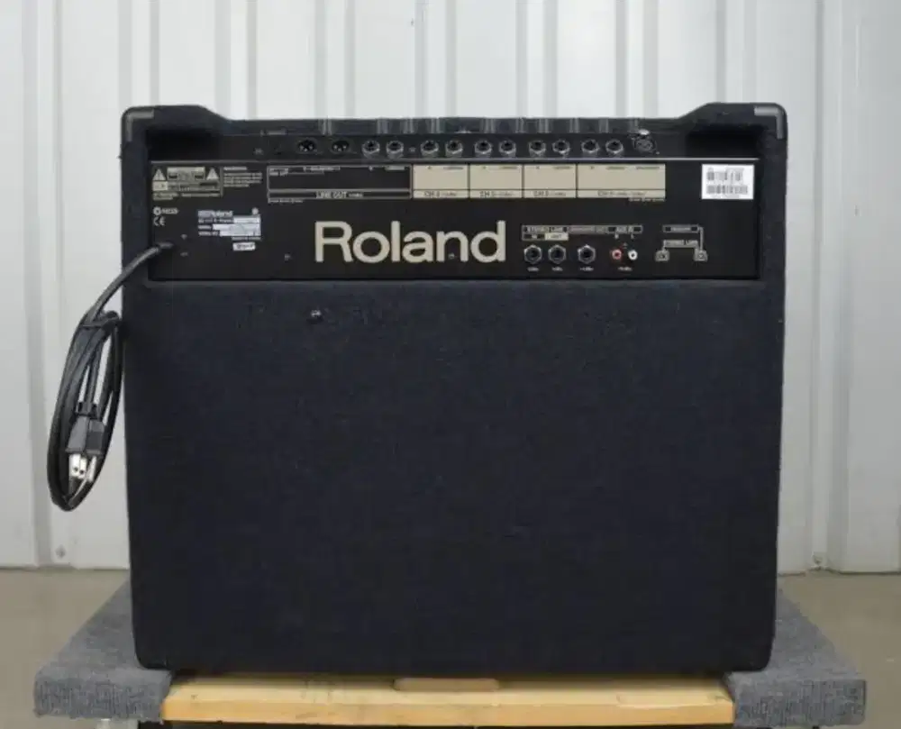 Ampli Roland KC-550 OriginalJual butuh uang cepat!