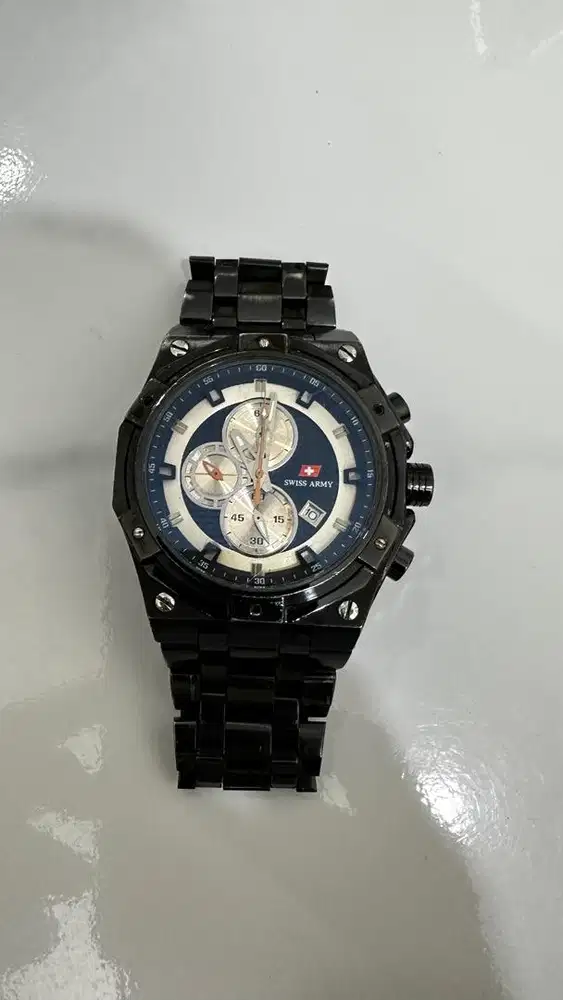 Jam tangan swiss Army