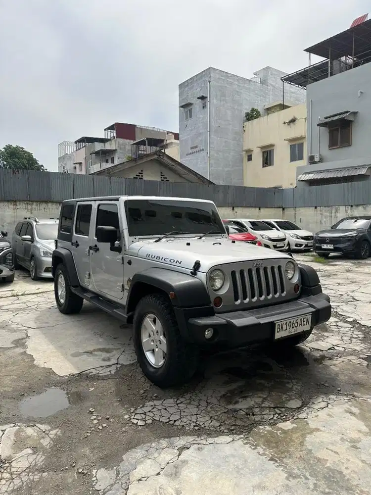 Jeep Wrangler Unlimited 4x4 Matic 2010 Murah