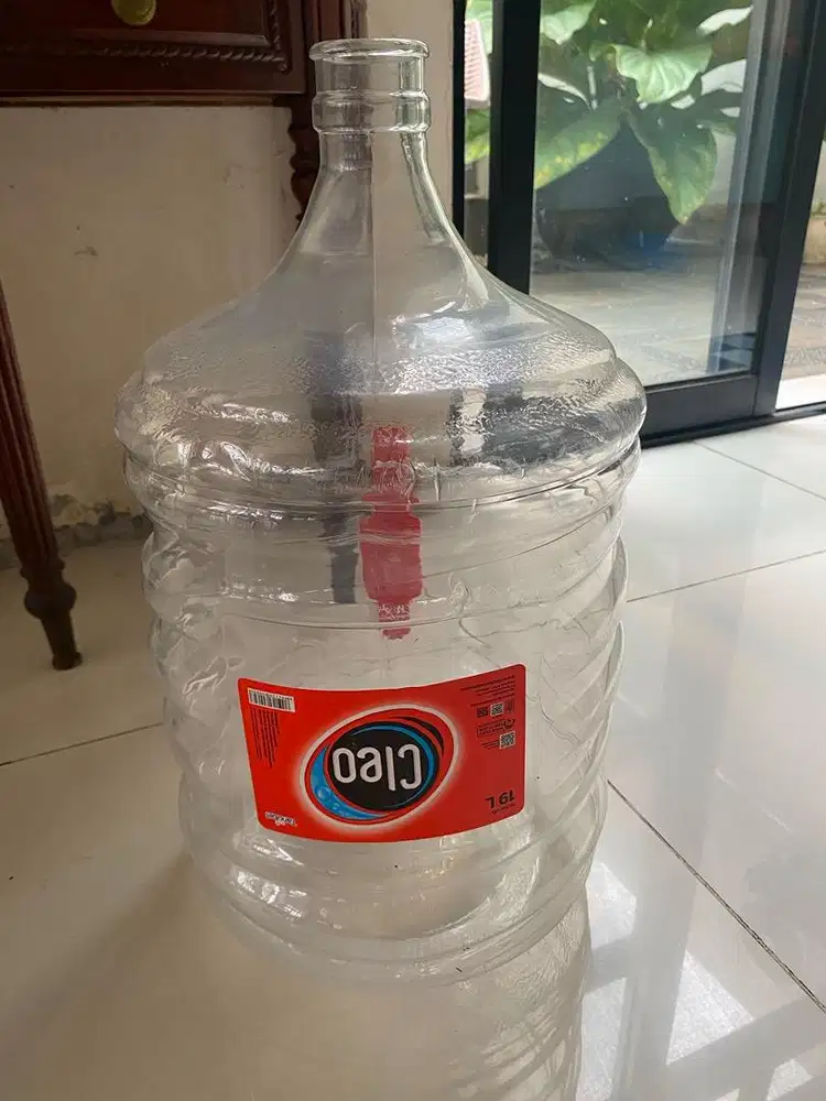 Galon Air Minum Cleo