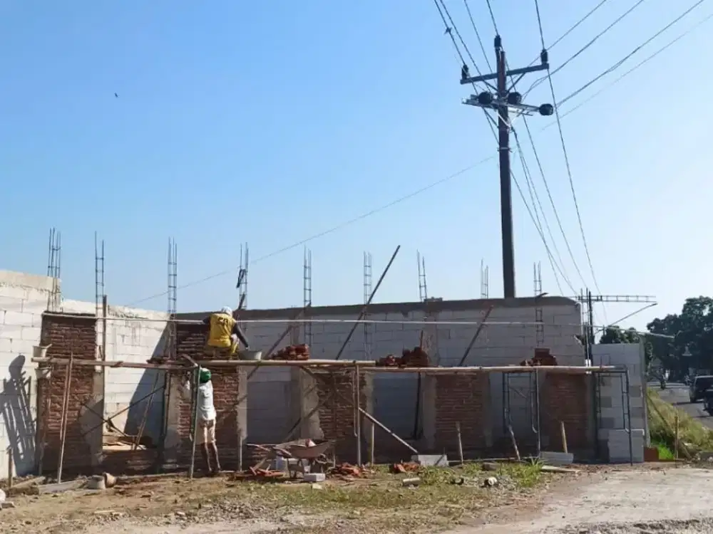 RUMAH 2 LANTAI DI KLATEN DEKAT PEMDA KLATEN