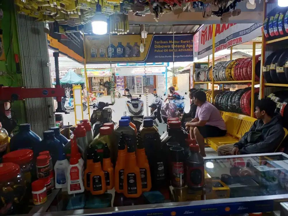 Dibutuhkan mekanik bengkel motor 2orang