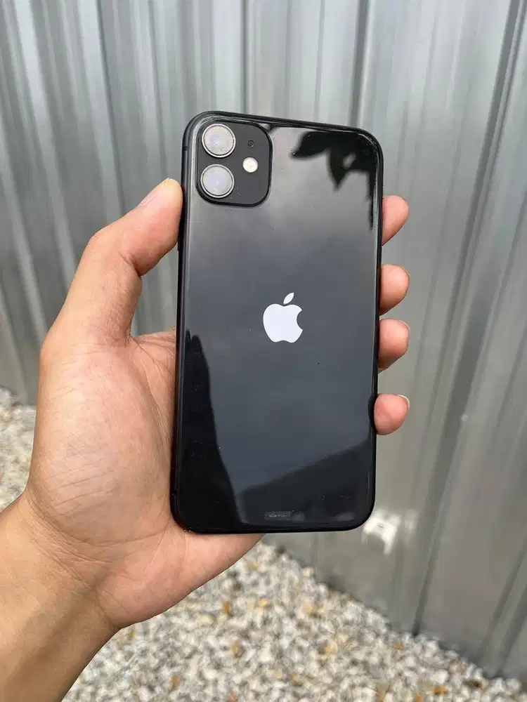 Dijual iPhone 11 128gb iBox resmi original