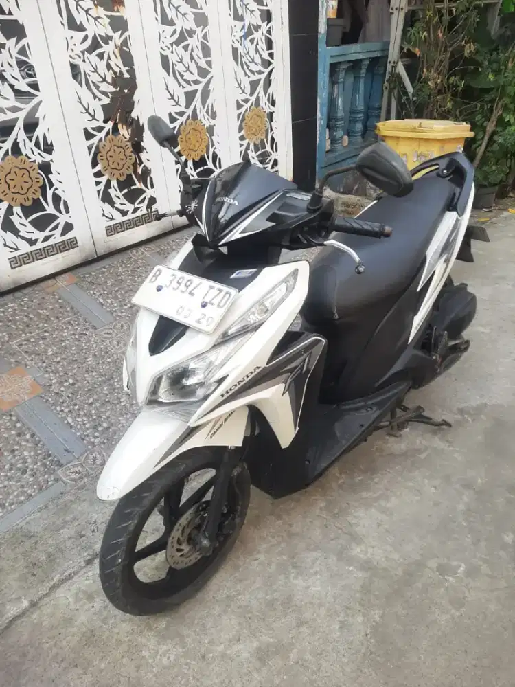 Honda Vario Old 125 2014 KZR ss lengkap mesin bagus Kilometer 40Ribuan