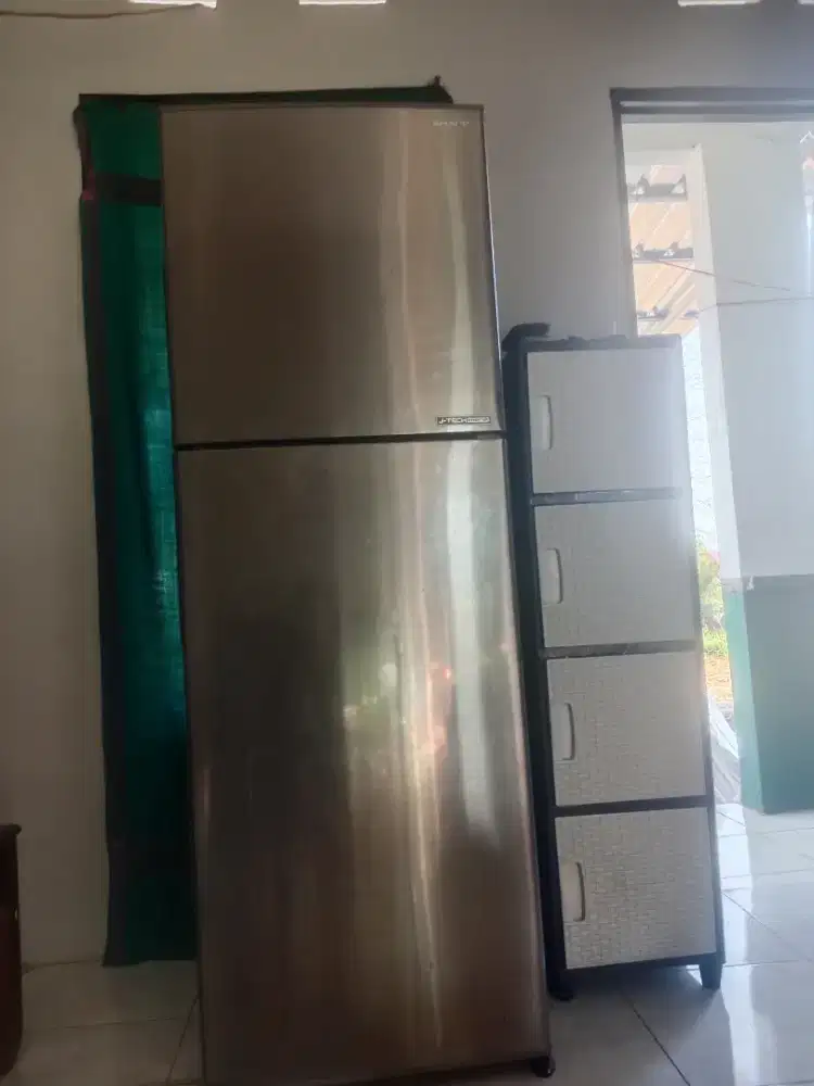 Jual kulkas masih mulus