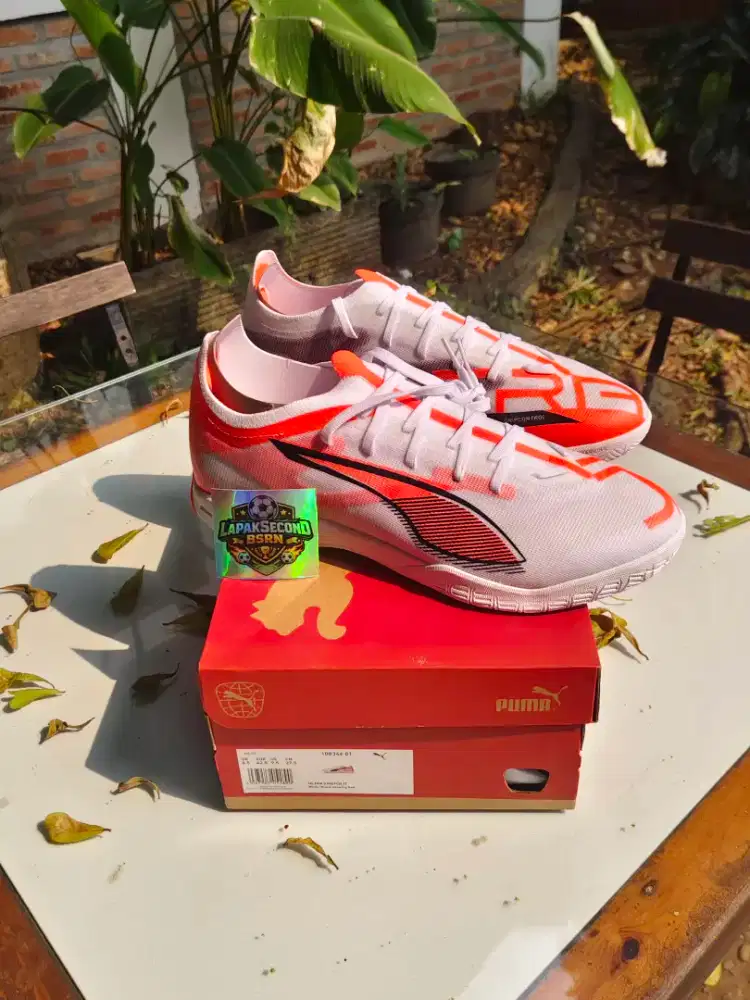 sepatu futsal puma ultra 5 match it