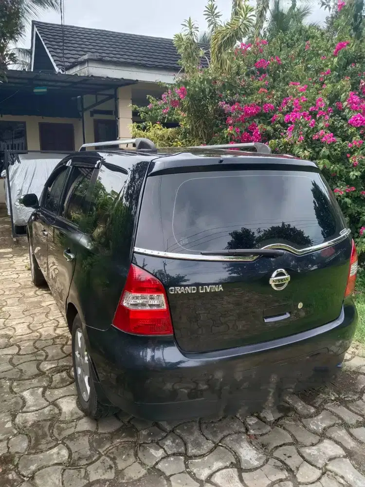 Grand Livina 2009 Type XR AT