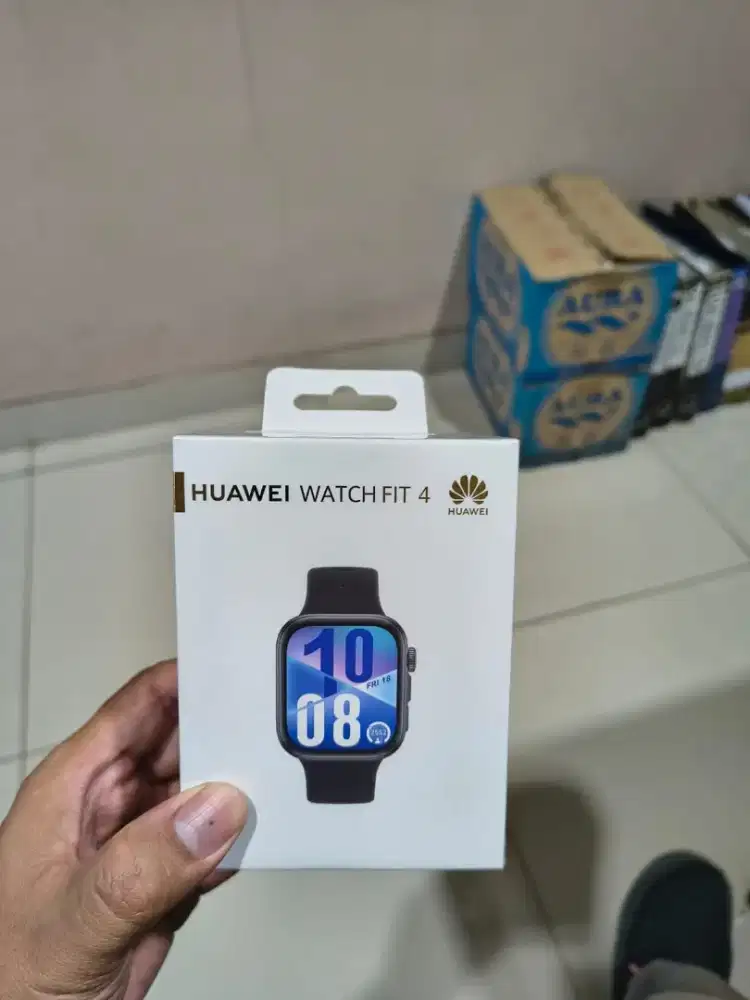 Jam Huawei watch fit 4