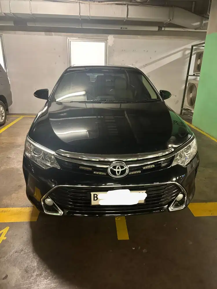 Low KM !!! Toyota Camry 2.5V AT 2018
