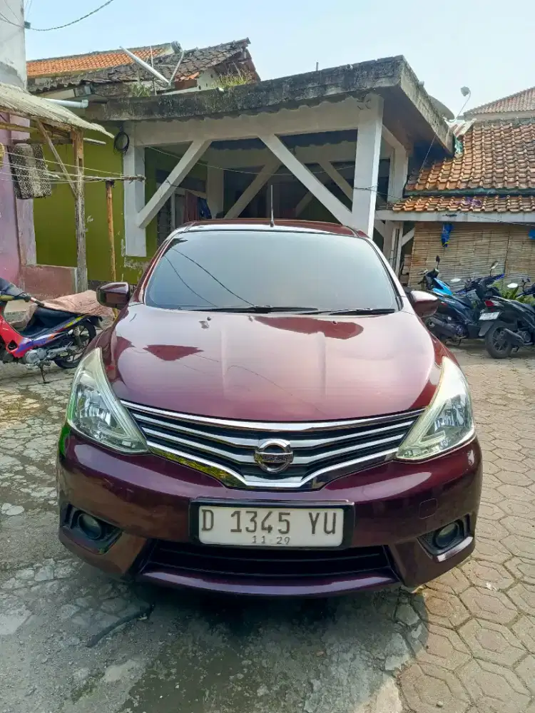 GRAND LIVINA XV 2013 ISTIMEWA