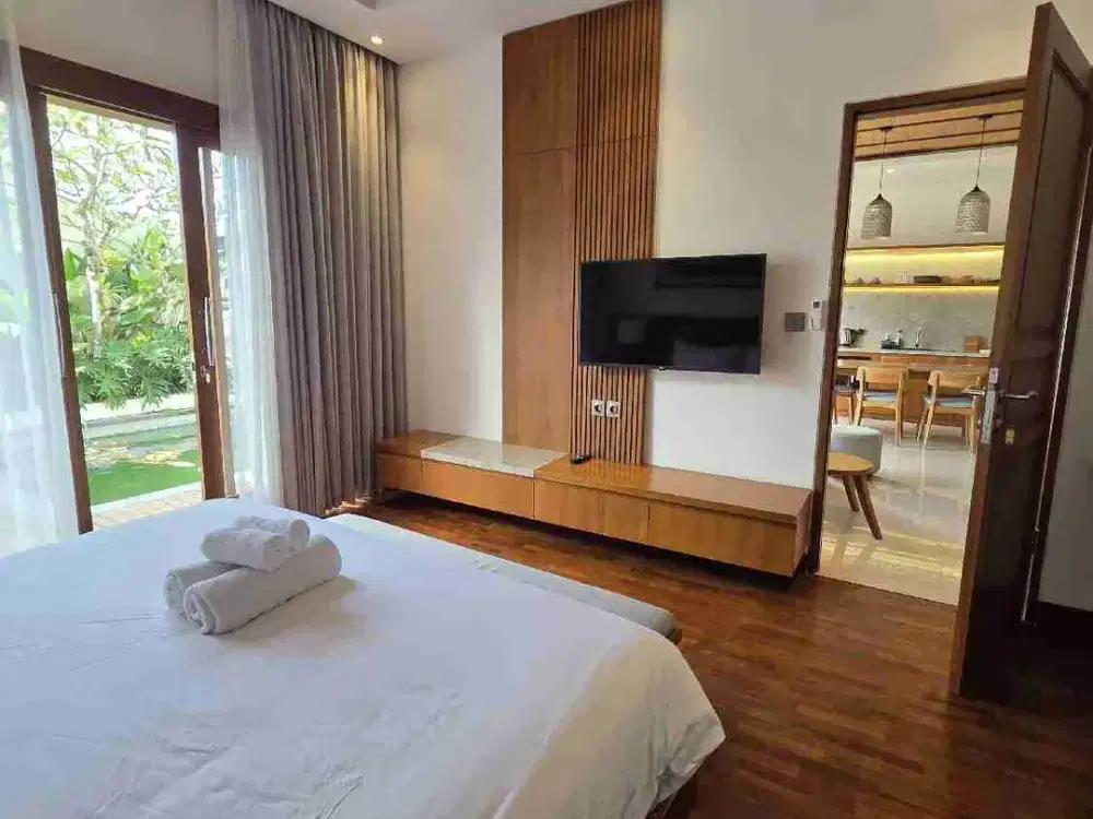 villa mewah furnished ready unit bebas banjir di Seminyak bali