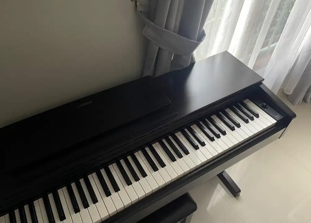 Piano Yamaha YDP 103