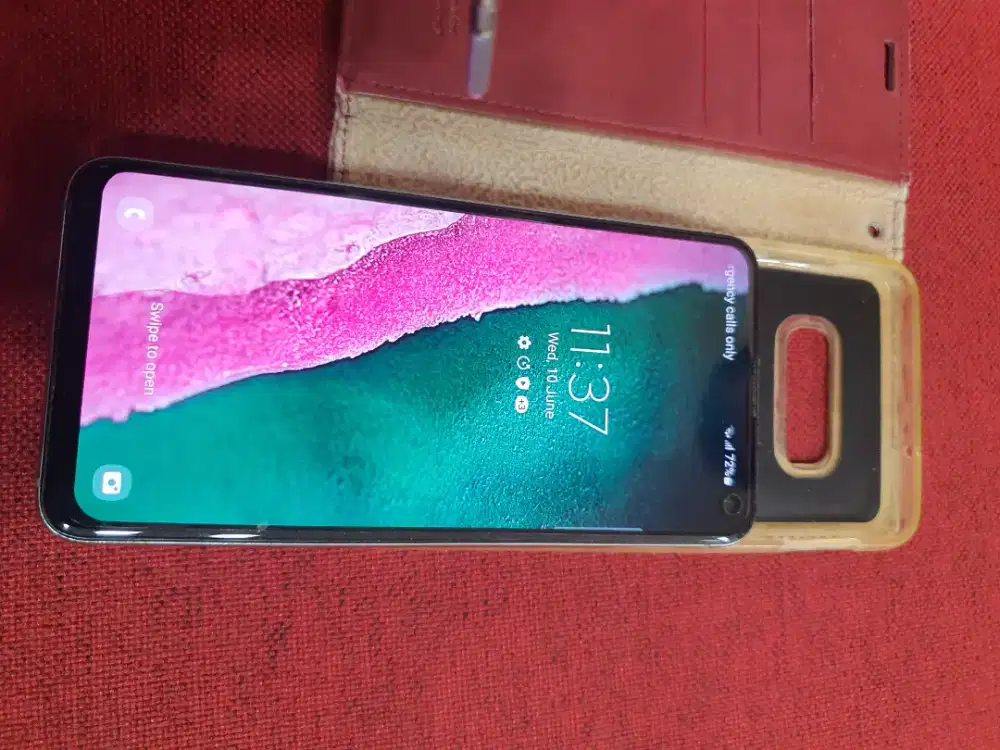 Samsung s10e 6/128 mulus siap pakai