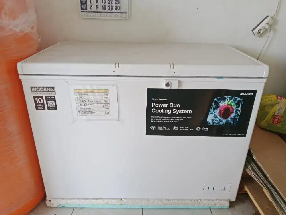 Di jual Freezer box