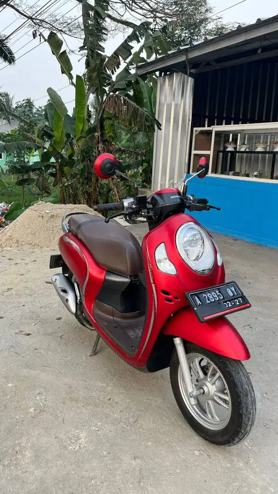 SCOOPY STYLISH TAHUN 2022