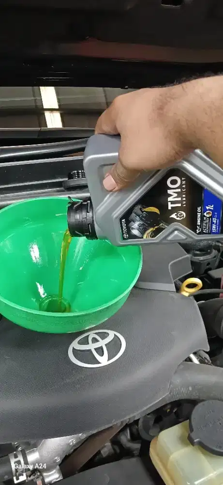 JASA GANTI OLI TOYOTA HOME SERVICE
