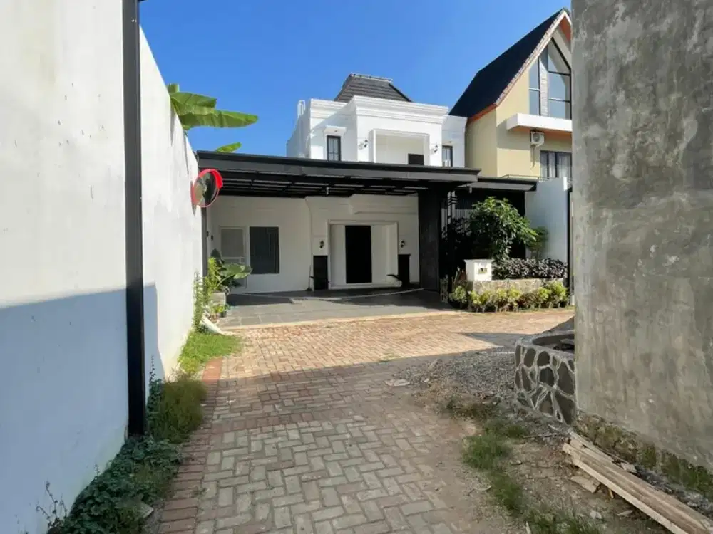 RUMAH MEWAH 2 LANTAI KOMERSIL BISA KPR DI PATI KOTA