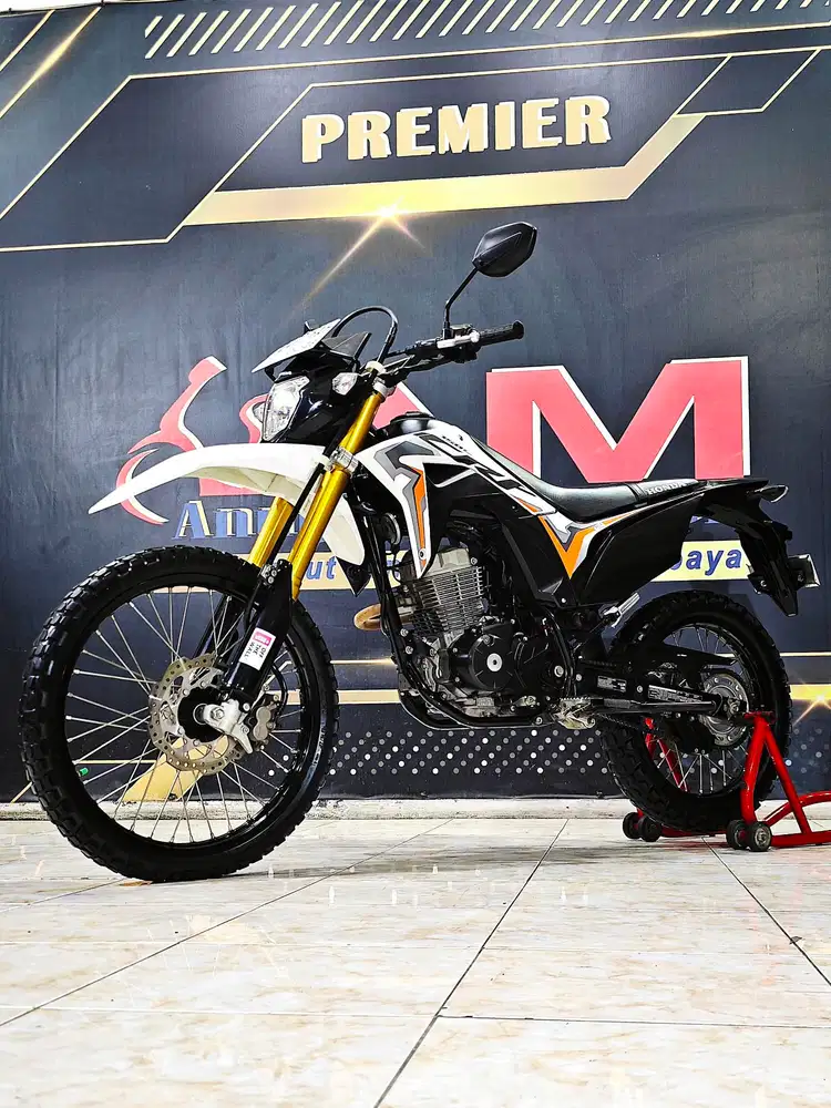 Crf L 150cc putih Hitam odo16rb trabas gass.Anugerah motor rungkut
