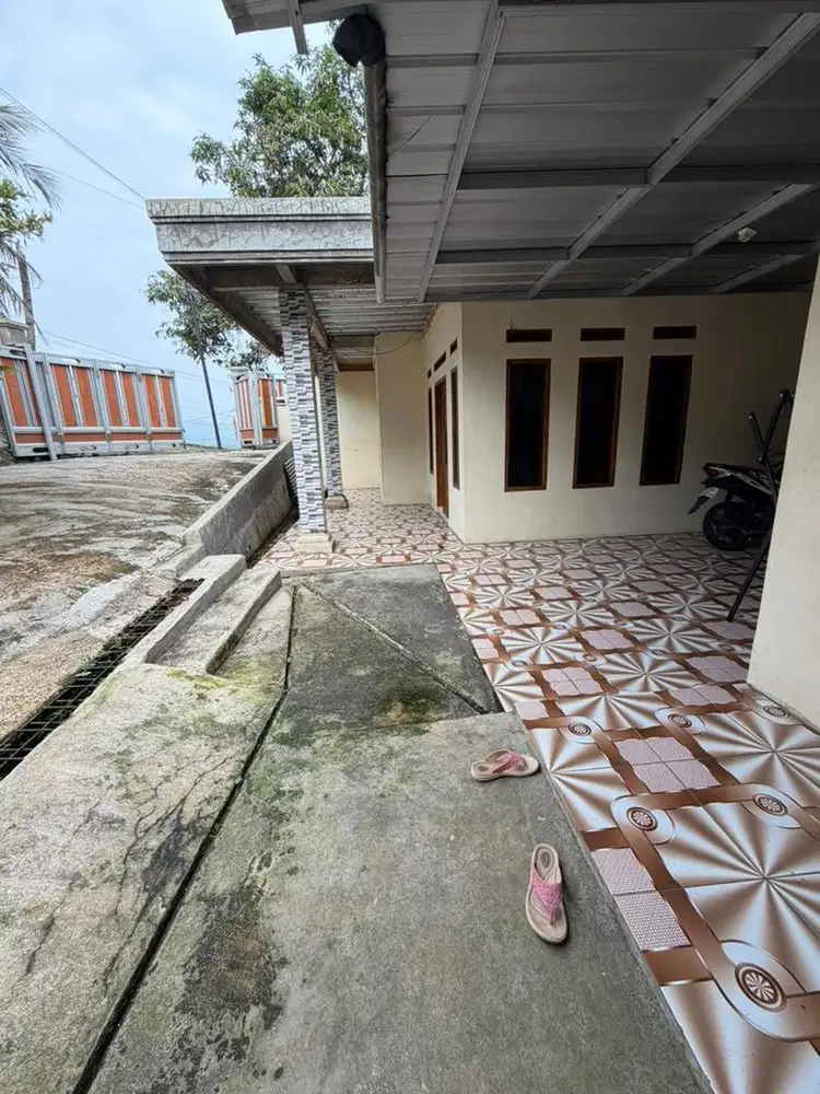 Jual Rumah Luas 380m²  SHM Strategis Di Purwakarta