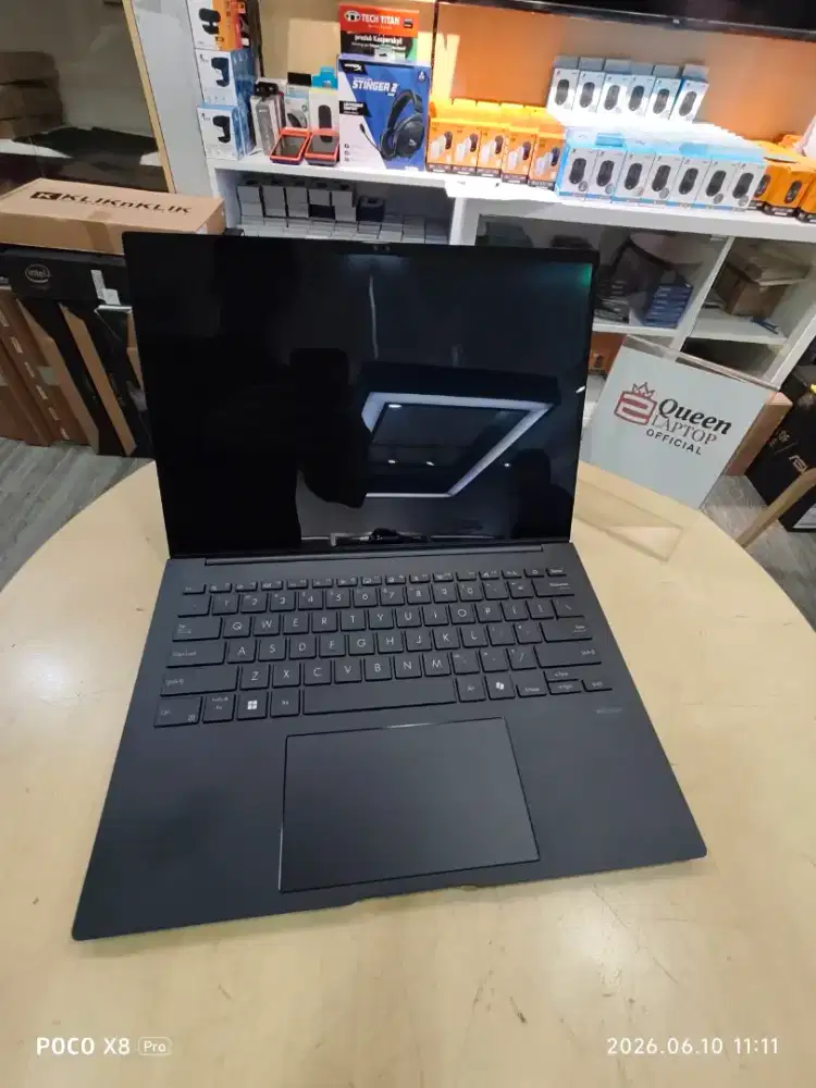 ASUS ZENBOOK 14 UM3406HA OLED AMD RYZEN 7 8840HS 16GB DDR5 512GB TOUCH