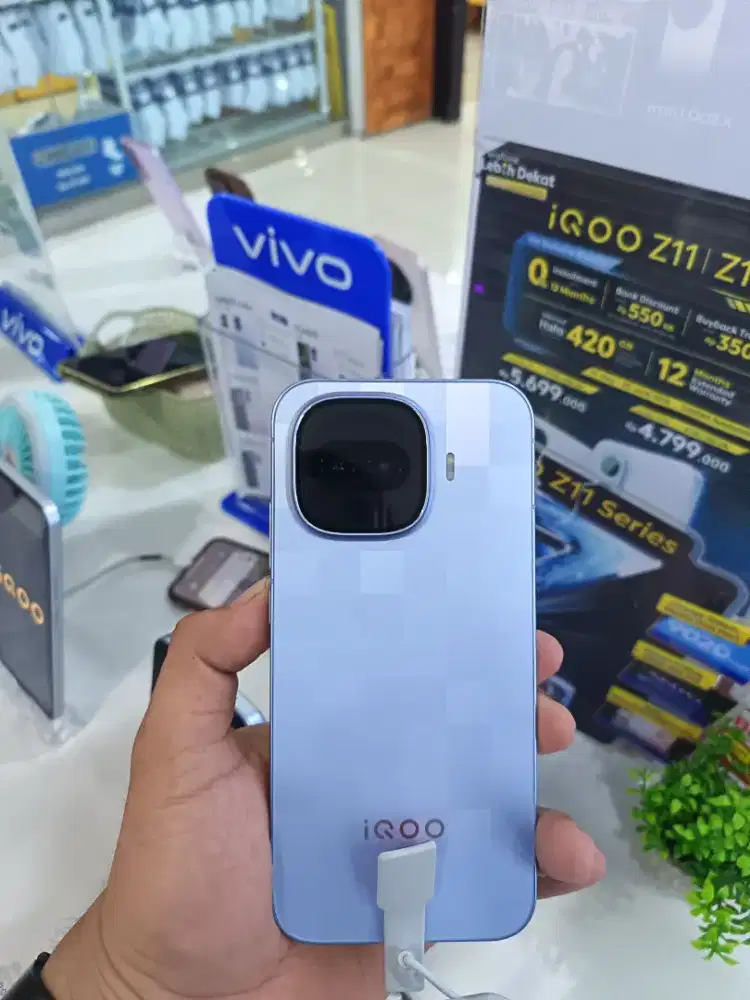IQOO 15R RAM 12/512 (ERAFONE BINTARO PLAZA)