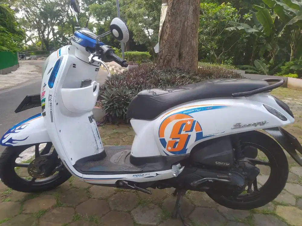 Di jual motor Honda Scoopy fi sporty tahun 2017 atas nama sendiri