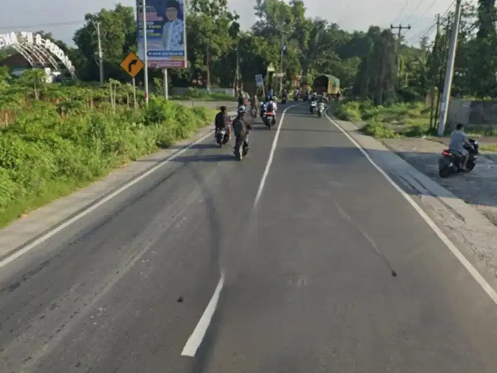 Tanah pingggir jalan raya Kediri Lombok Barat cocok untuk Gudang