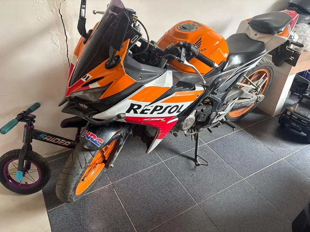 CBR 150 R 2016 Repsol