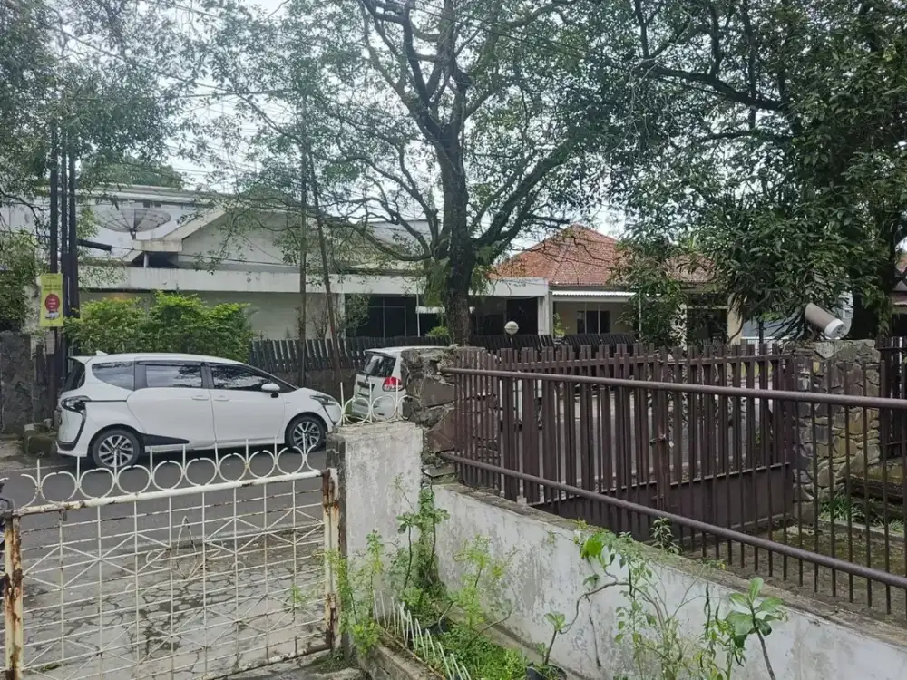 Rumah Strategis Sayap Riau Area Bisnis Dekat Cafe Bali Riau