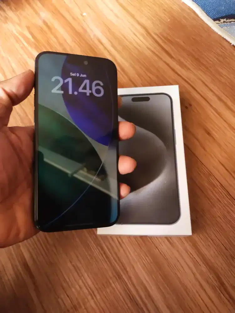 Iphone 15 promax 256gb ibox ada Minus baca deksripsi dulu bisa tt hp
