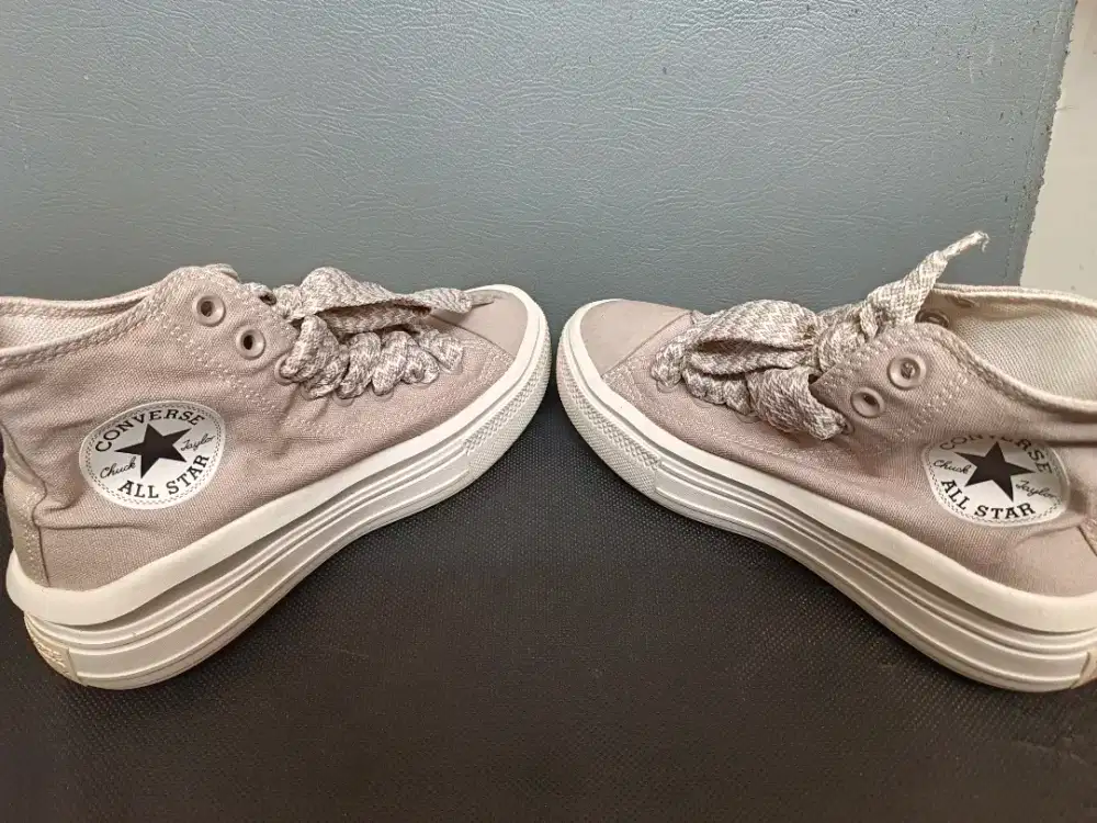 Converse Chuck Taylor All Star, second