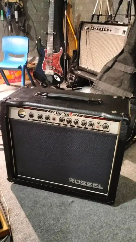 Russel RG-30X Amplifier Gitar