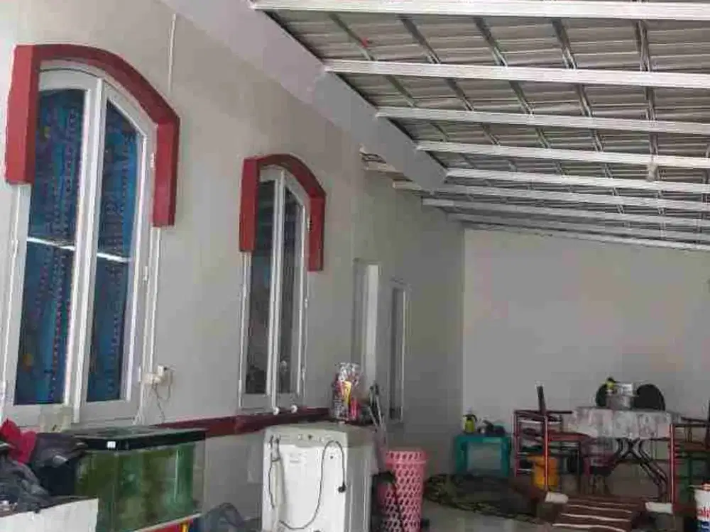 Dijual Rumah Villa Hoek Asri, udara masih sejuk, berembun di villa bukit cipendawa, Cipanas.
