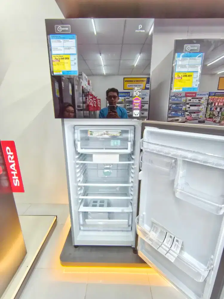 Kulkas Polytron 339L Inverter